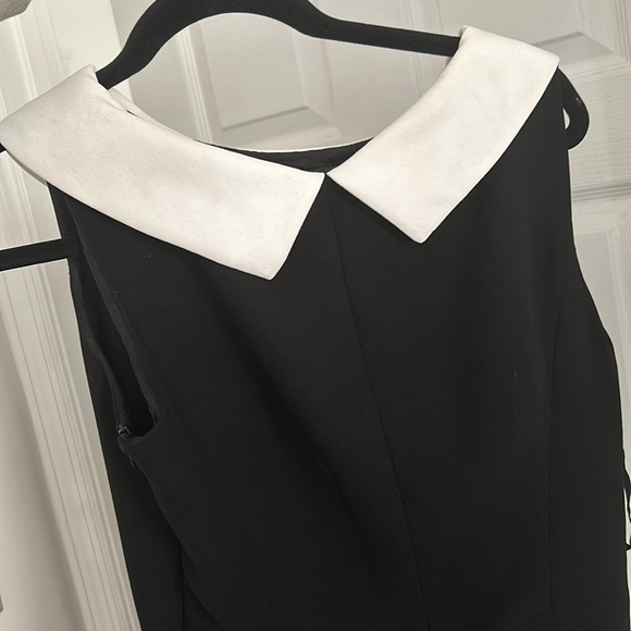 Black dress - Picture 4 of 4